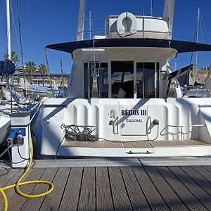 Barco Buzios Iii Botel