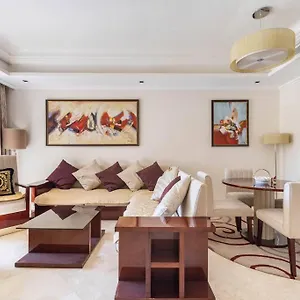 1br-spacious-apartment-grandeur-palm-jumeirah.dubaihotelsoffers.com/